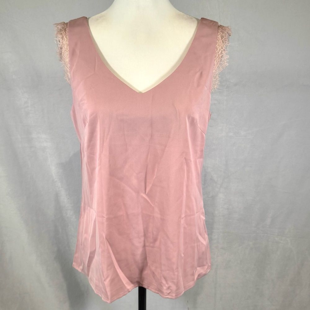 Boutique pink mauve simplicity lace top size small NWT
